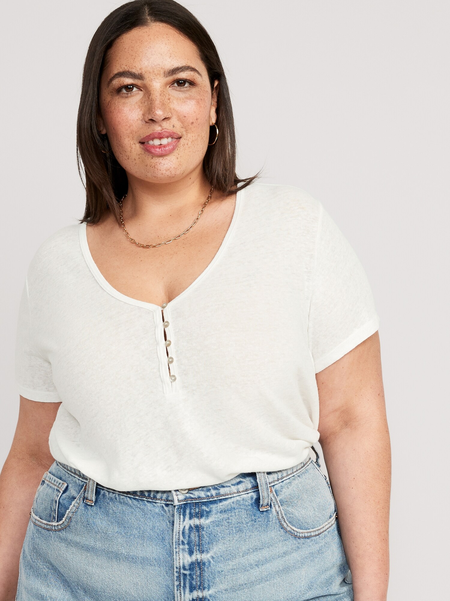 Linen-Blend V-Neck Henley T-Shirt | Old Navy