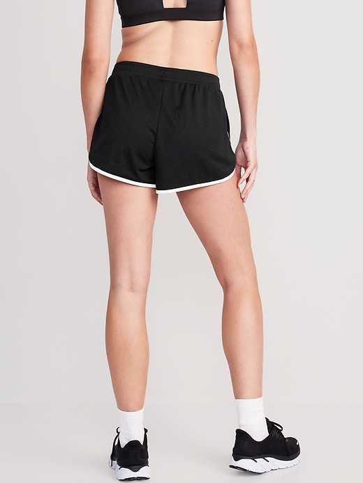 Image number 2 showing, Mid-Rise Dolphin-Hem Performance Shorts -- 3-inch inseam