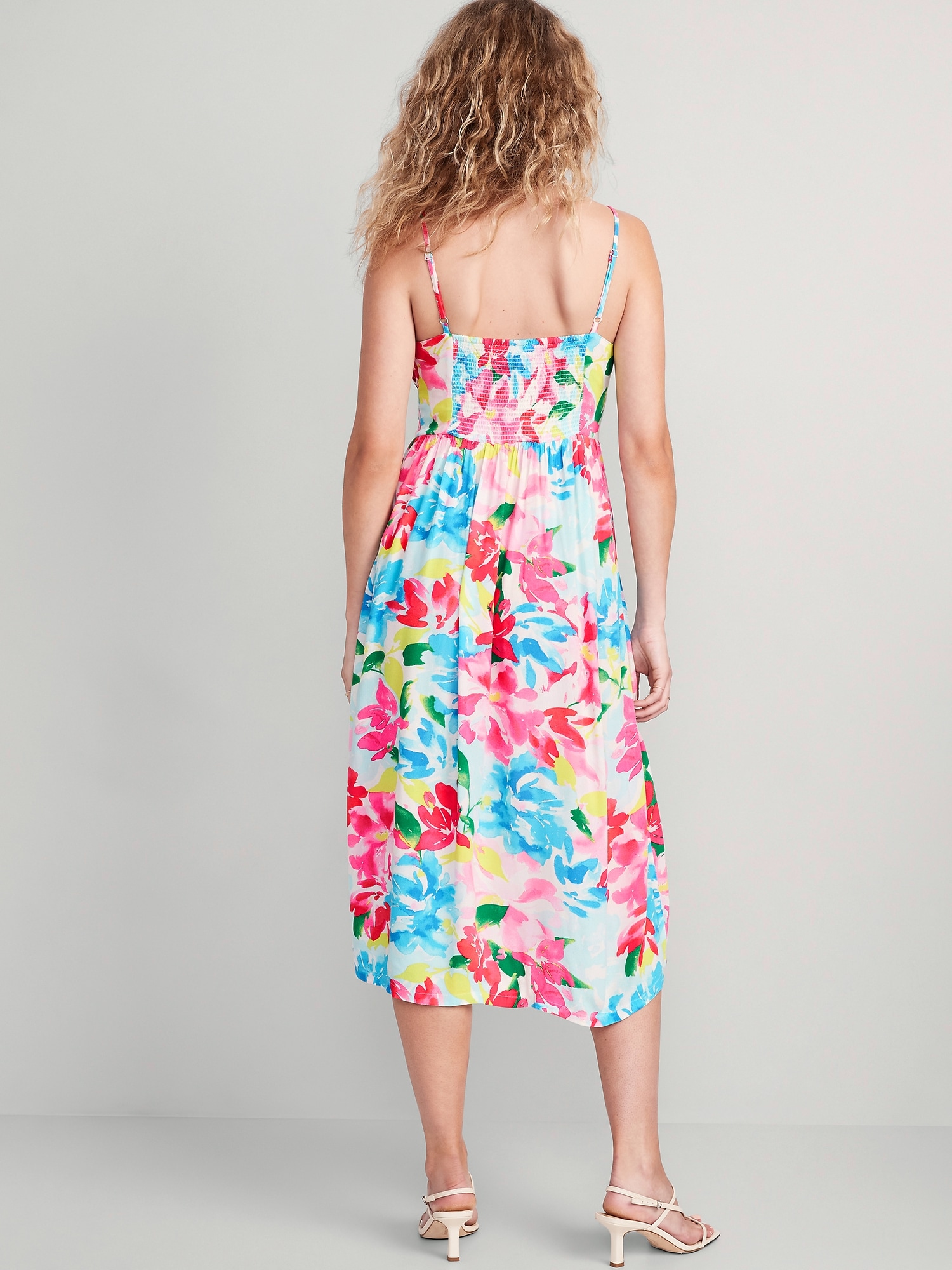 Collective the Label exclusive smock midi dress in 60s floral