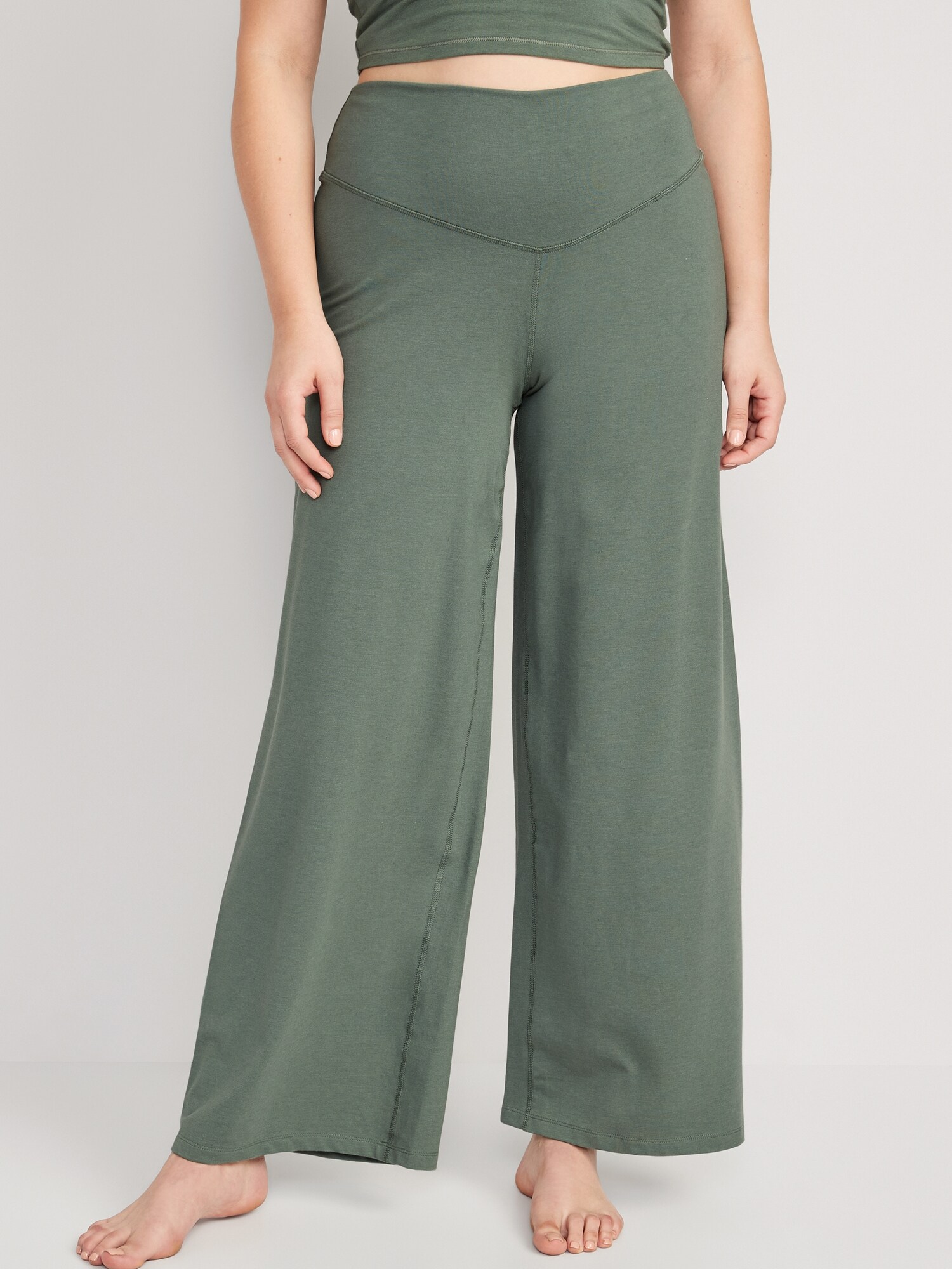 Extra High-Waisted PowerChill Hidden-Pocket Wide-Leg Yoga Pants for Women |  Old Navy