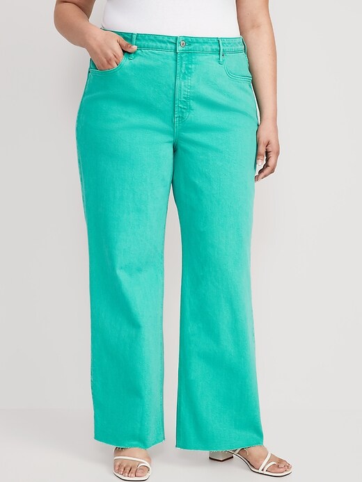 Image number 7 showing, Extra High-Waisted Pop-Color Wide Leg Cut-Off Jeans