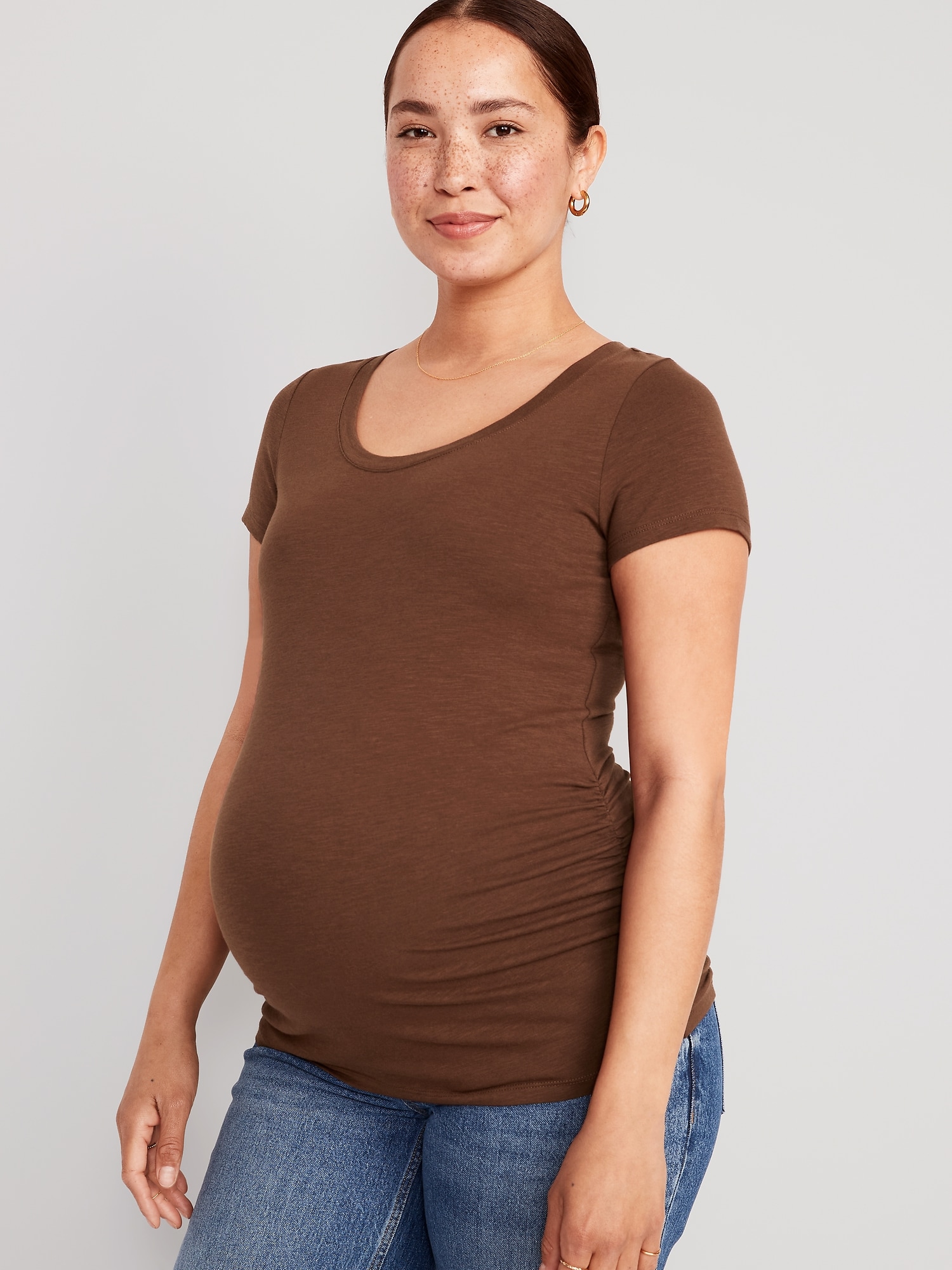 Old Navy Maternity EveryWear Slub-Knit Scoop-Neck T-Shirt brown. 1