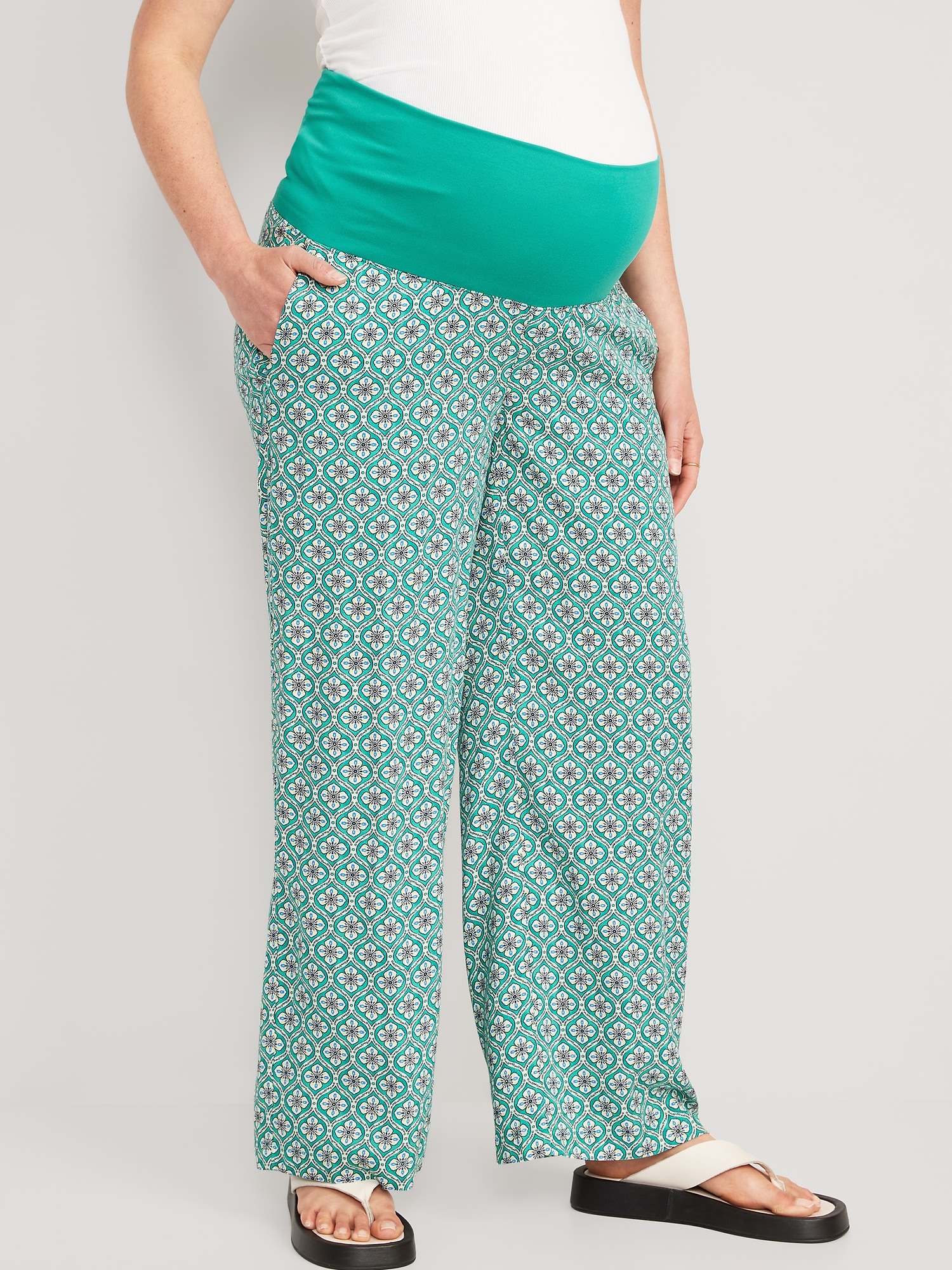 Old Navy Maternity Foldover-Waist Playa Soft-Spun Wide-Leg Pants green. 1