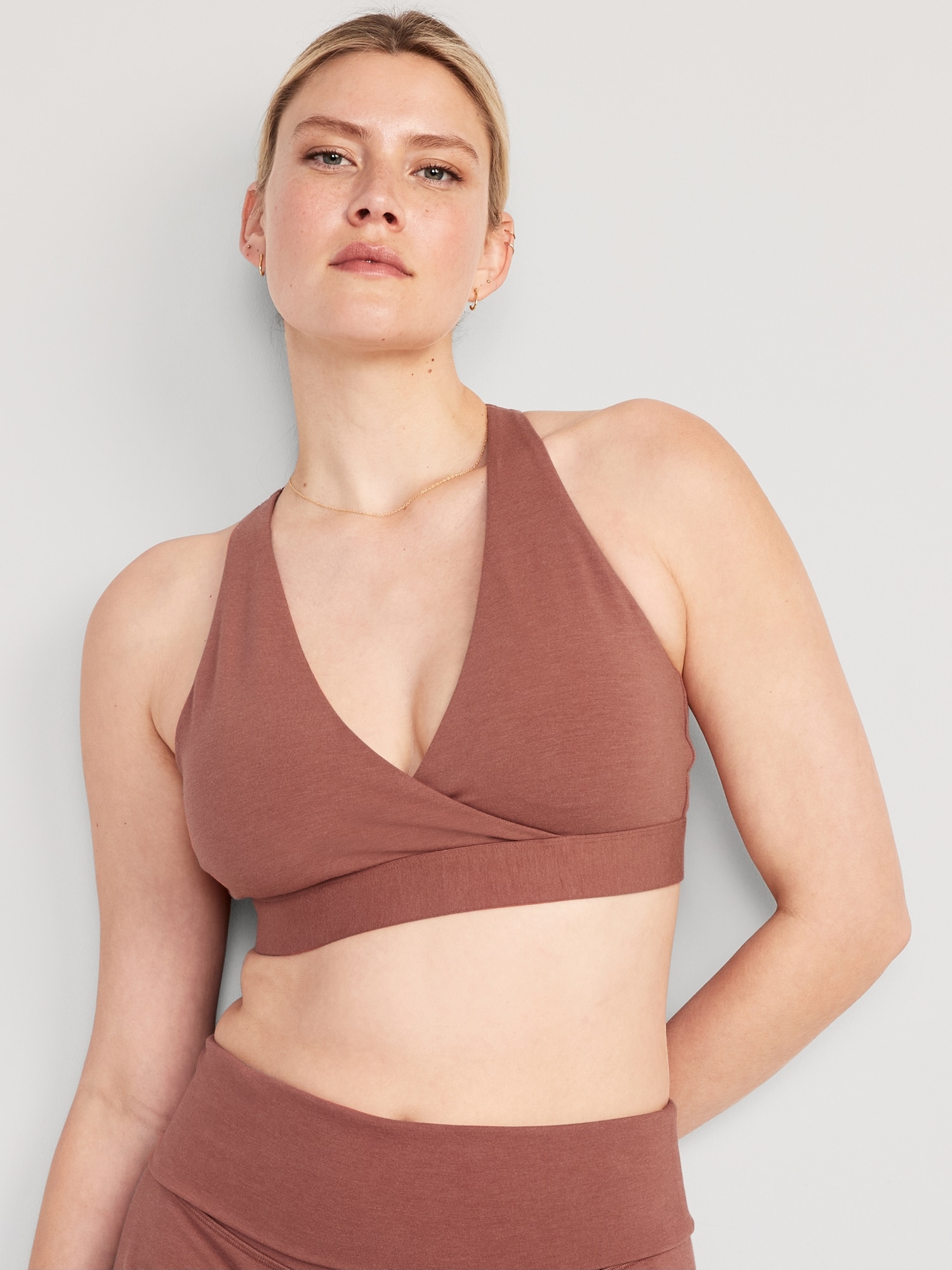 Old Navy Maternity PowerChill Light Support Cross-Front Nursing Sports Bra brown. 1