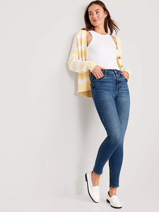 L'image numéro 3 présente Jean Rockstar super ajusté à taille haute