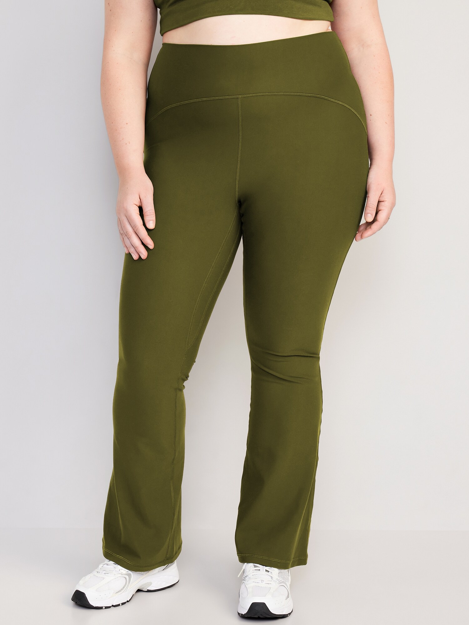 Old Navy Extra High-Waisted PowerLite Lycra® ADAPTIV Flare Leggings for  Women - ShopStyle Plus Size Pants