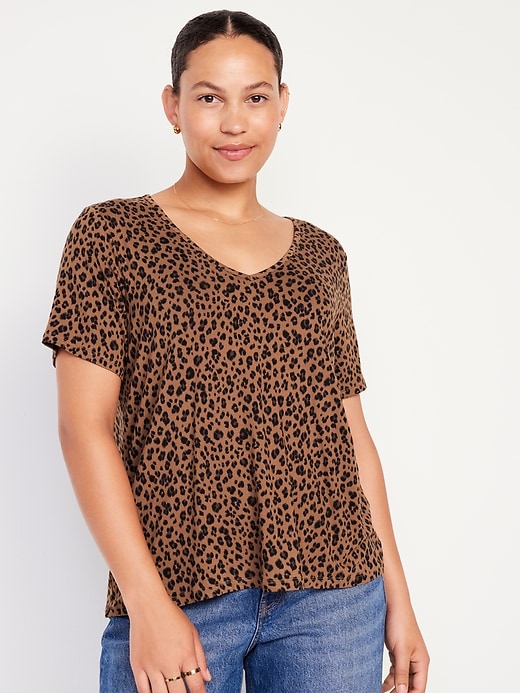 Image number 5 showing, Luxe V-Neck T-Shirt