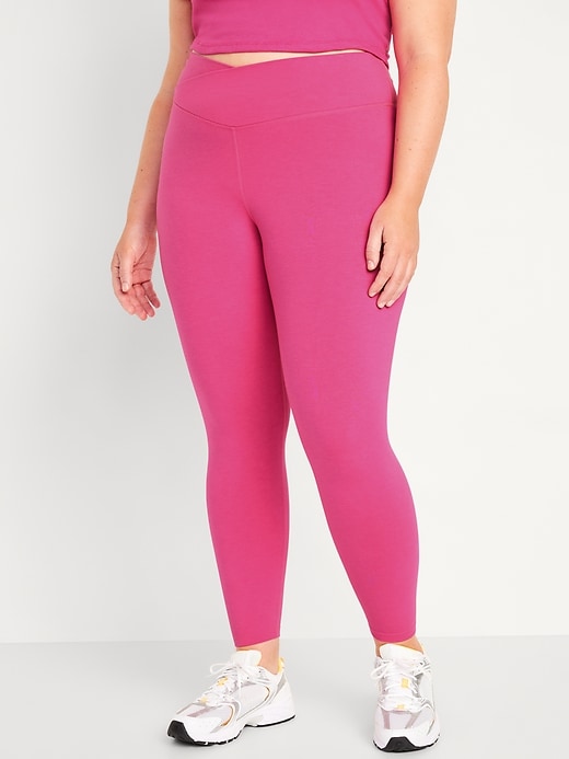 Image number 7 showing, Extra High-Waisted PowerChill 7/8 Leggings