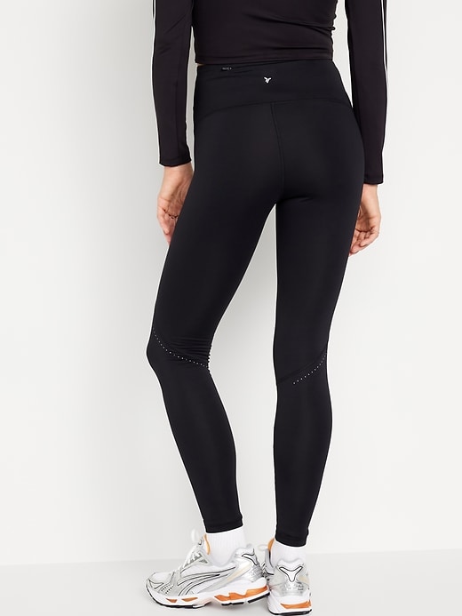 Heads up, Fit Fam: $12 Old Navy Compression Leggings in-store today only! :  r/orangetheory