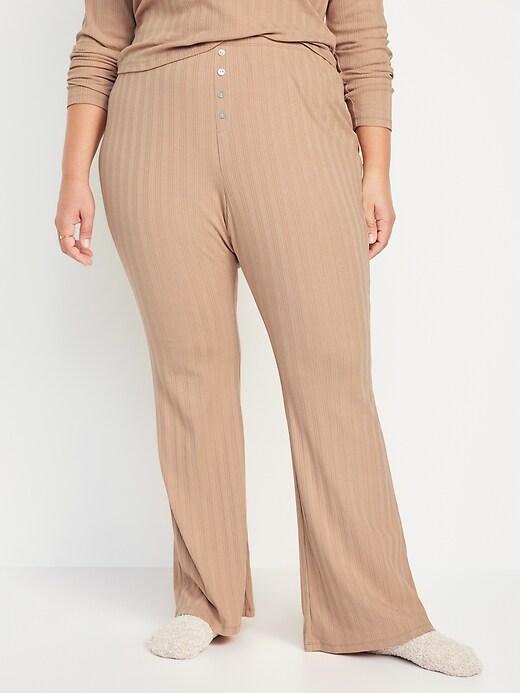 Achiever Shape Shield Flare Pant