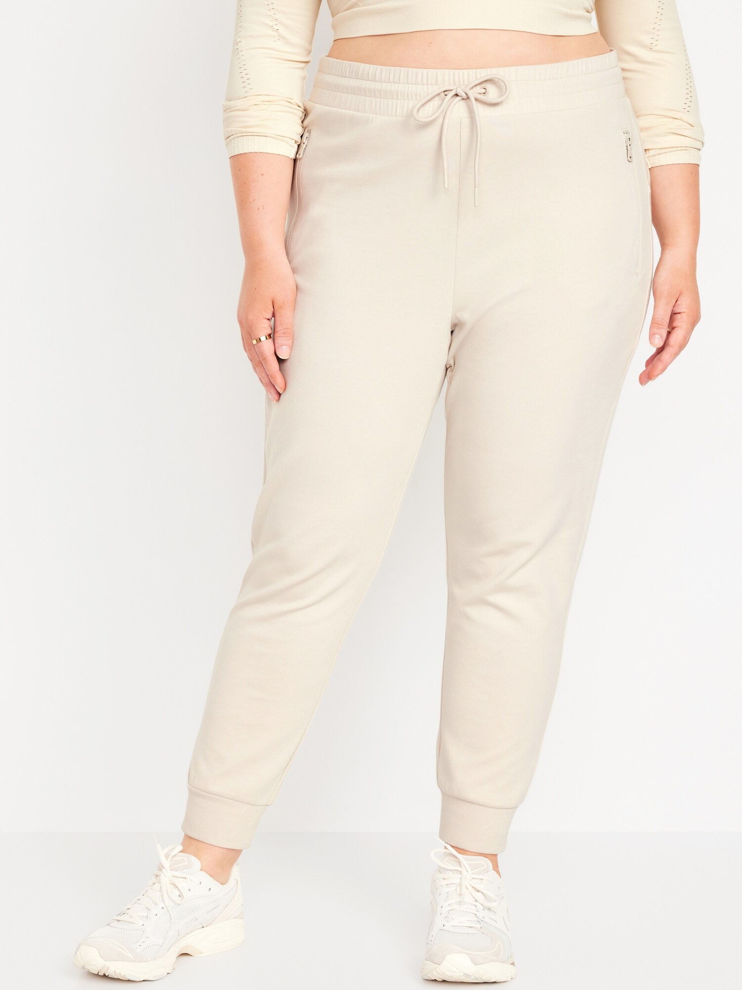 High-Waisted Dynamic Fleece Joggers