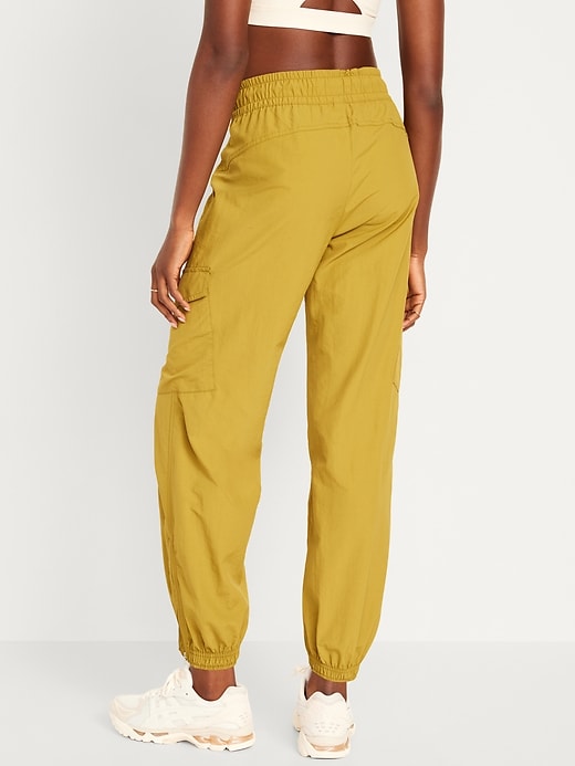 Old Navy Parachute Cargo Jogger Ankle Pants, Editor Review