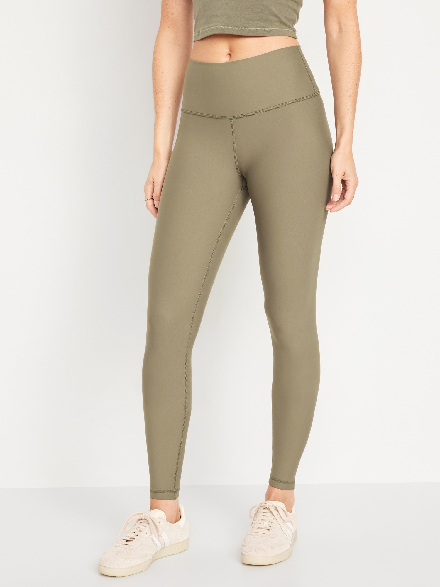 Old Navy Extra High-Waisted PowerSoft Leggings Black gold