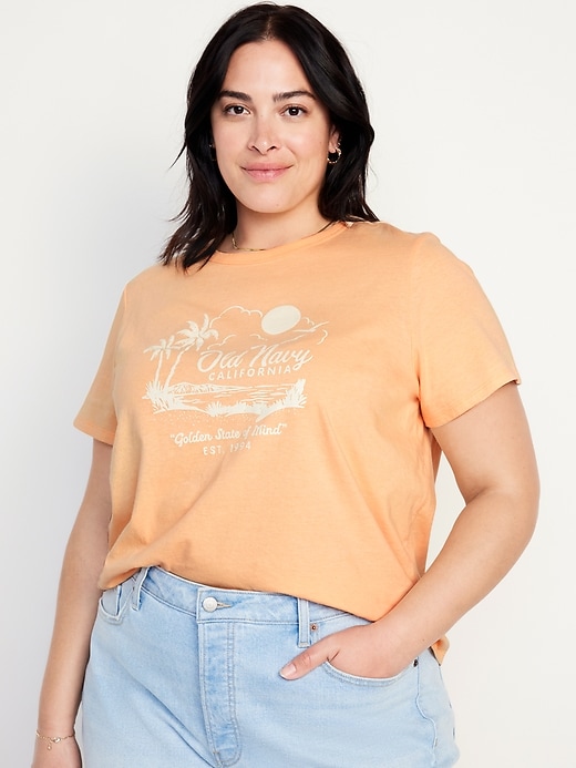 L'image numéro 7 présente T-shirt passe-partout à logo pour Femme