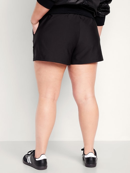 L'image numéro 8 présente Short PowerSoft à taille haute pour Femme, entrejambe de 7,5 cm