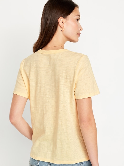 L'image numéro 2 présente T-shirt passe-partout imprimé en tricot flammé pour Femme