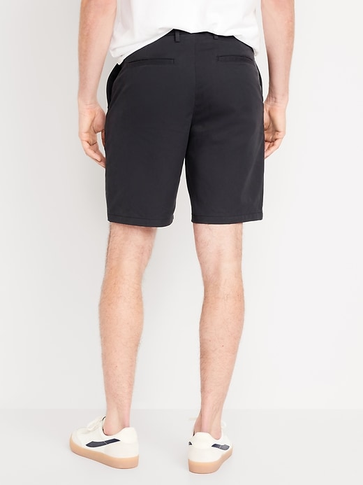 L'image numéro 5 présente Short chino étroit Première nécessité à Extensibilité intégrée pour Homme, entrejambe de 23 cm