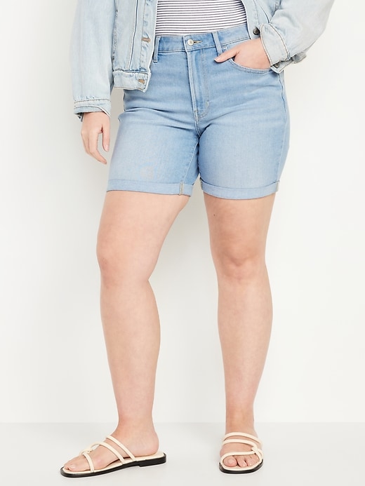 Image number 5 showing, High-Waisted Wow Jean Shorts -- 7-inch inseam