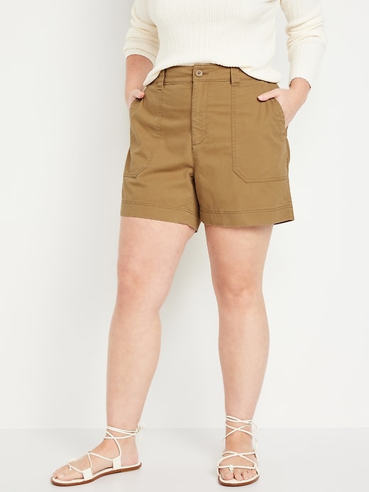 L'image numéro 5 présente Short chino authentique à taille haute, entrejambe de 12,5 cm