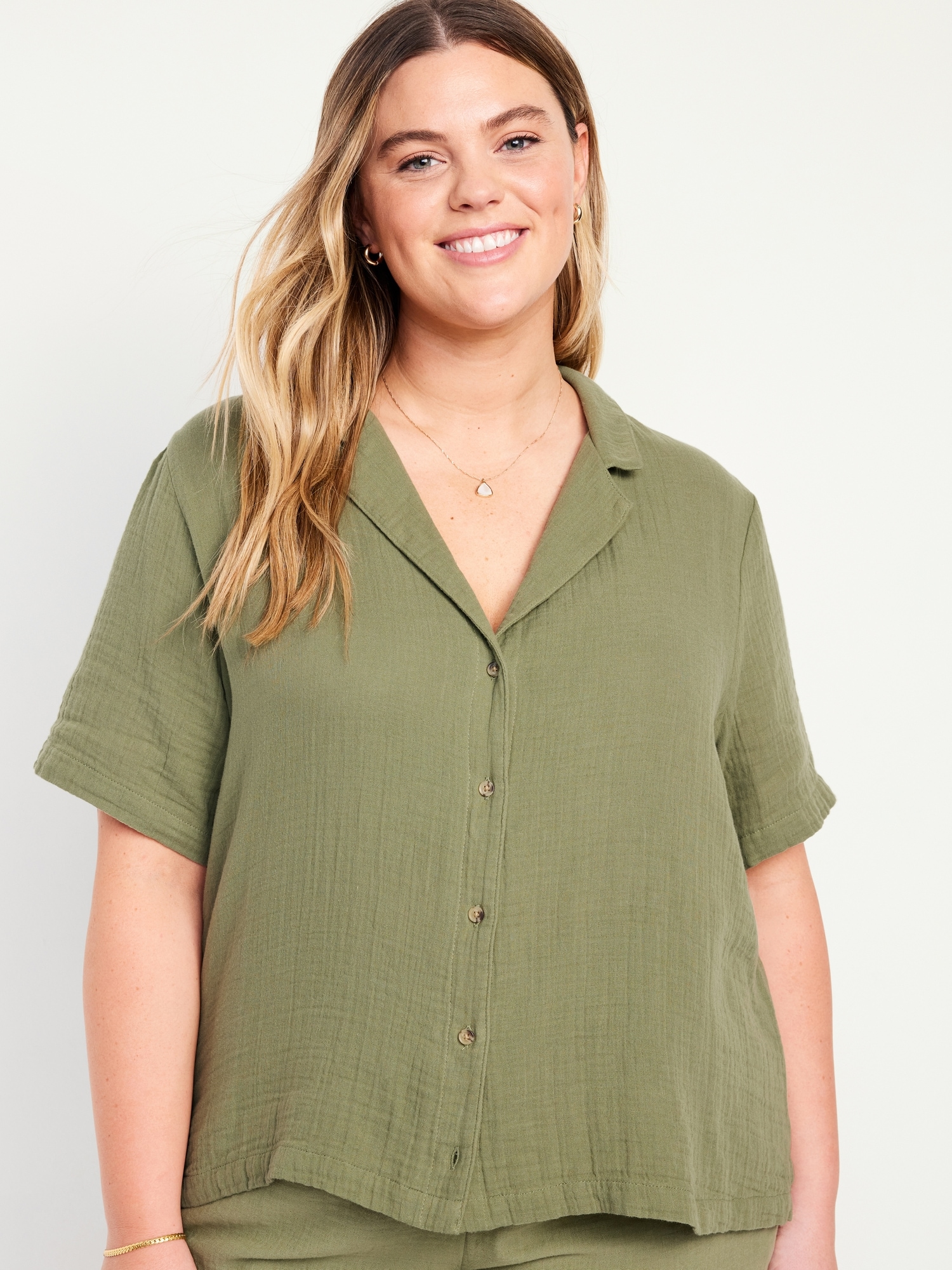 An On-Trend Top: Wild Fable Short Sleeve Woven Button-Down Shirt