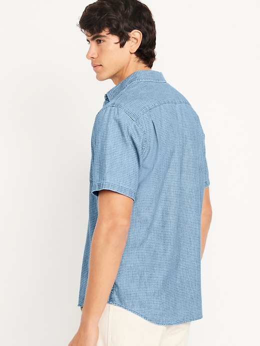 L'image numéro 2 présente Chemise passe-partout coupe classique pour Homme