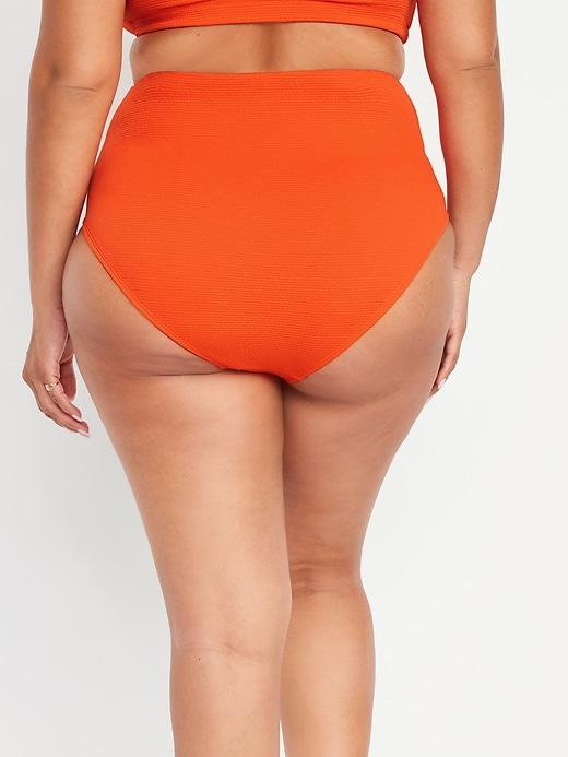 L'image numéro 7 présente Culotte de bikini plissée à taille haute, coupe française pour Femme