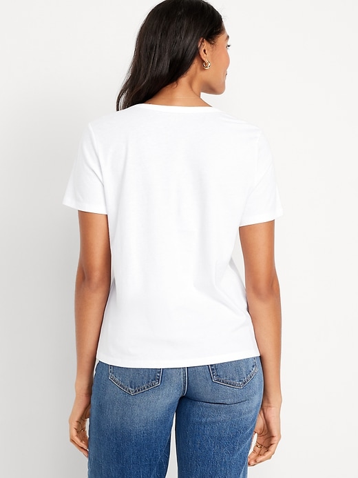 L'image numéro 5 présente T-shirt passe-partout à col en V pour Femme (paquet de 3)