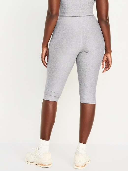 Image number 6 showing, Extra High-Waisted Cloud+ Crop Leggings