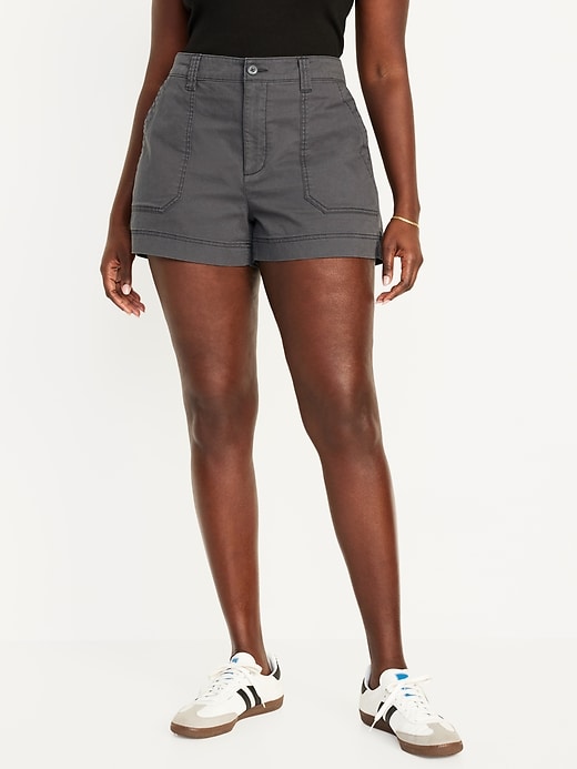 L'image numéro 5 présente Short Chino authentique à taille haute, entrejambe de 9 cm