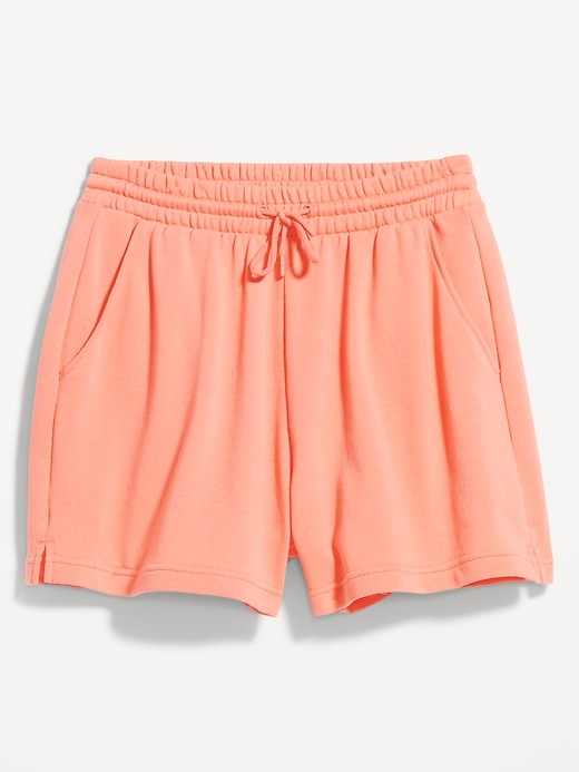 L'image numéro 4 présente Short à taille très haute en tissu éponge, entrejambe de 7,5 cm