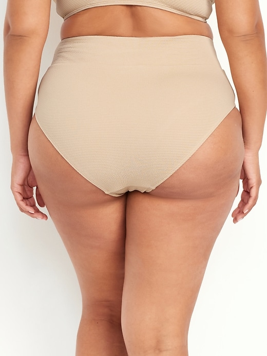 L'image numéro 8 présente Culotte de bikini à taille haute, coupe française pour Femme