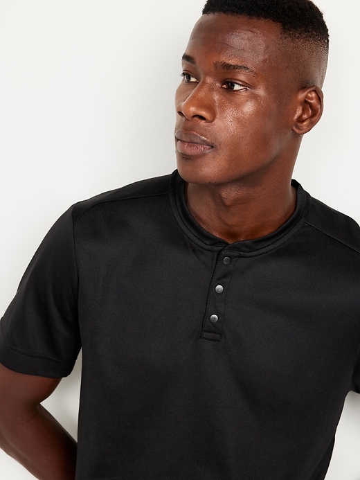 Image number 3 showing, CloudMotion Pique Henley