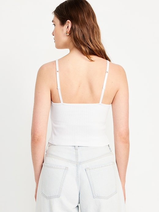 L'image numéro 2 présente Camisole ajustée ultra-courte en tricot côtelé