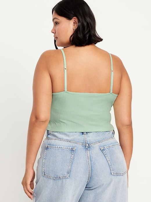 L'image numéro 8 présente Camisole ajustée ultra-courte en tricot côtelé