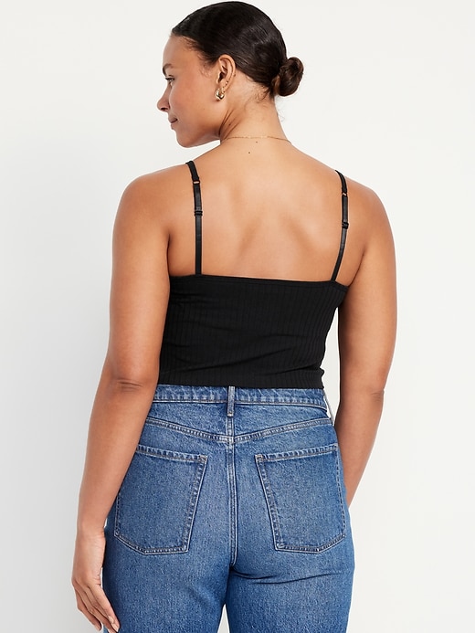 L'image numéro 6 présente Camisole ajustée ultra-courte en tricot côtelé