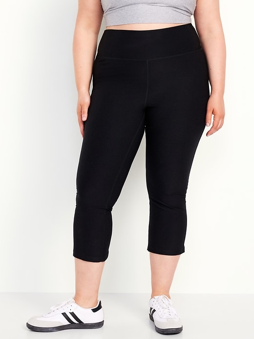 L'image numéro 7 présente Legging évasé Nuage+ à taille très haute longueur 3/4