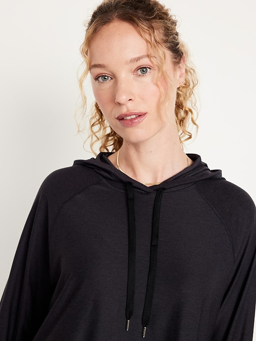 Image number 4 showing, CloudMotion Crop Hoodie