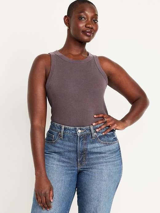 L'image numéro 5 présente Camisole courte moulante pour Femme