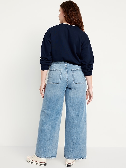 L'image numéro 6 présente Jean tailleur coupe généreuse à jambe large et taille haute