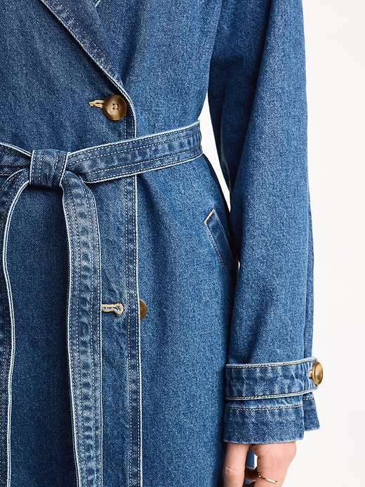 L'image numéro 4 présente Trench à ceinture en denim