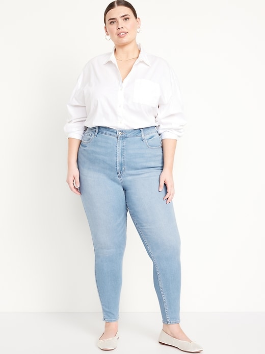 Image number 7 showing, Extra High-Waisted Rockstar 360° Stretch Super-Skinny Jeans