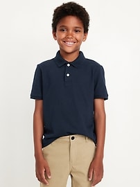 L'image numéro 1 présente Polo d'uniforme en piqué Built-In Flex pour garçon