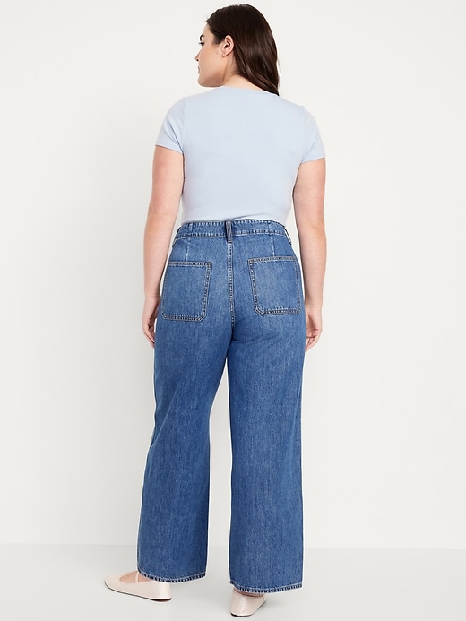 L'image numéro 6 présente Jean tailleur à jambe large et taille haute