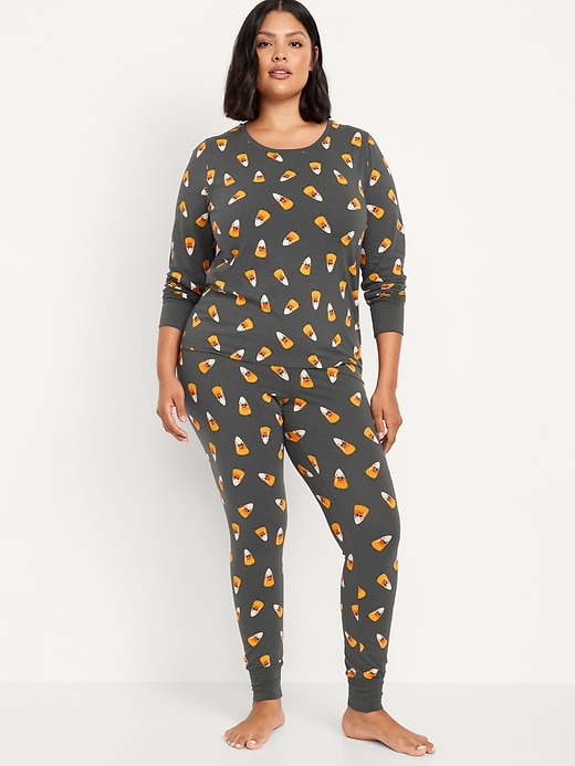 Image number 7 showing, Halloween Print Pajama Set