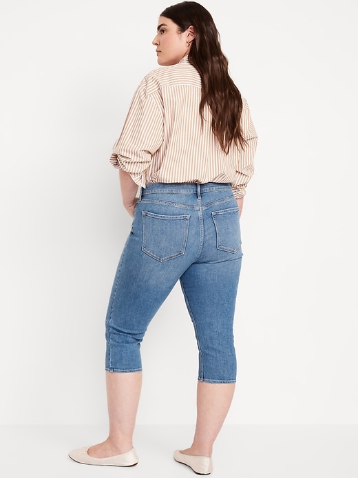 L'image numéro 5 présente Capri Wow à taille mi-basse en denim