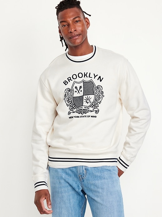 Image number 1 showing, Oversized Graphic Sweatshirt