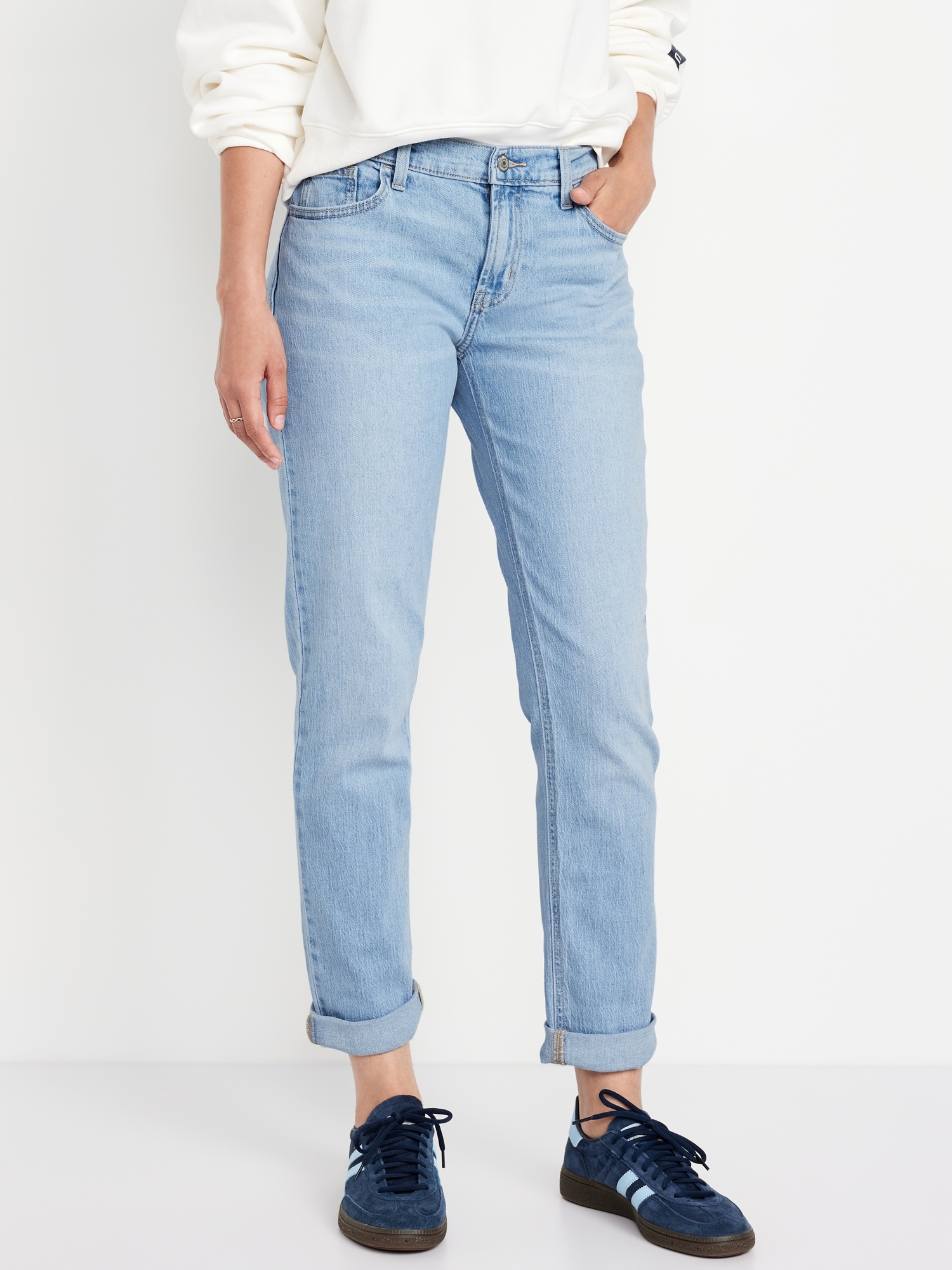 Mid-Rise Wow Boyfriend Straight Jeans