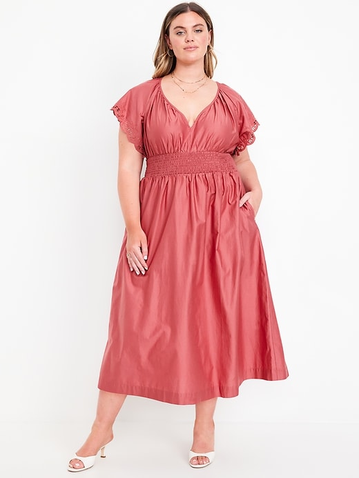 L'image numéro 6 présente Robe mi-longue à taille définie