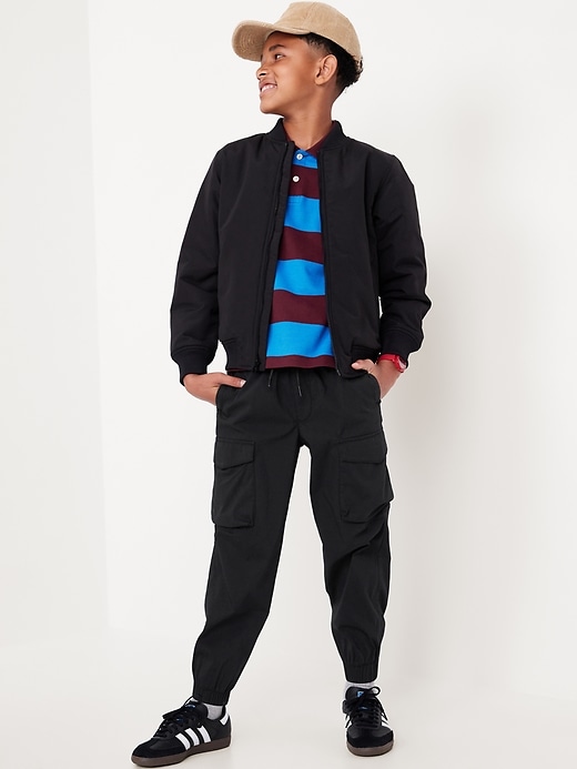 L'image numéro 3 présente Pantalon cargo de jogging coupe généreuse pour Garçon