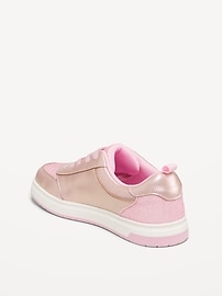 Voir une image plus grande du produit 4 de 4. Chaussures de sport basses brillantes pour Fille